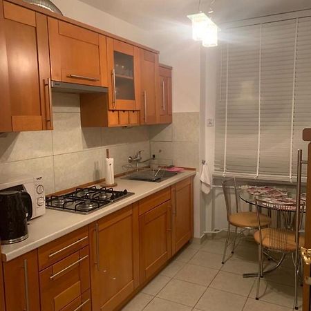 Green Apartment Kolo  Bagian luar foto