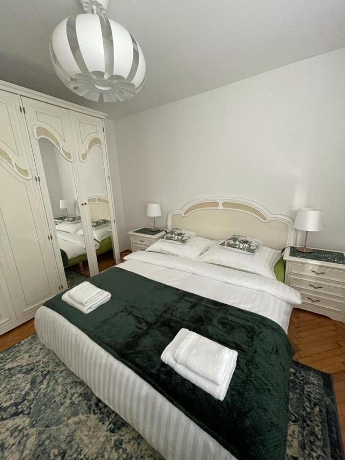 Green Apartment Kolo  Bagian luar foto
