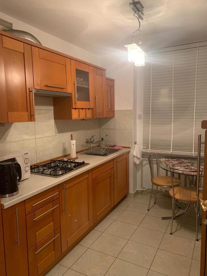 Green Apartment Kolo  Bagian luar foto